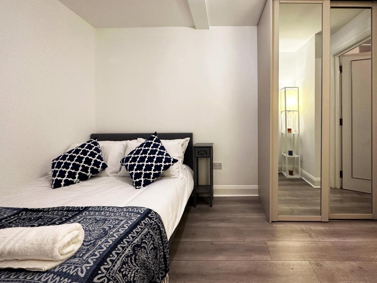 Chic Apartment In Mayfair London Exteriör bild