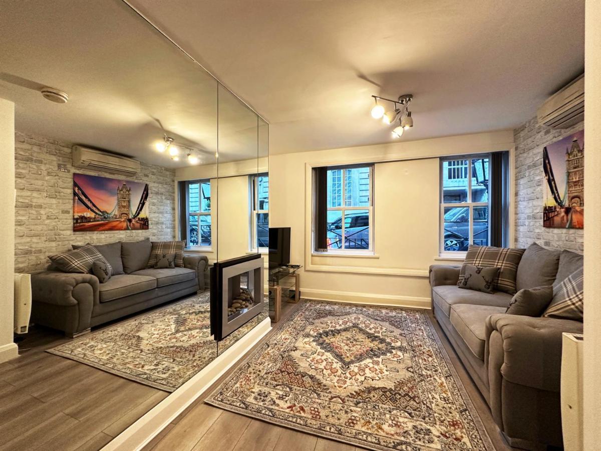 Chic Apartment In Mayfair London Exteriör bild